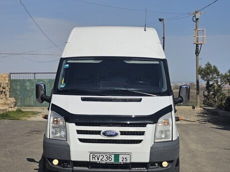 Ford Transit 2010