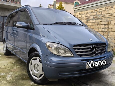 Mercedes Viano 2005