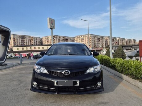 Toyota Camry 2014