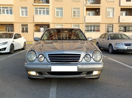 Mercedes E 240 2000