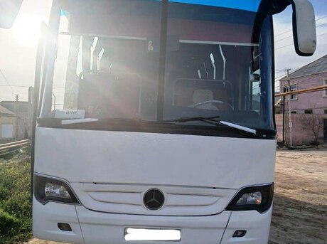 Mercedes  1990