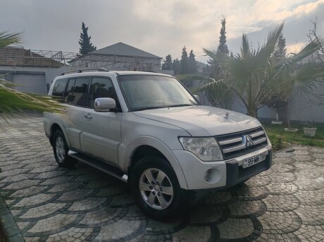 Mitsubishi Pajero 2007