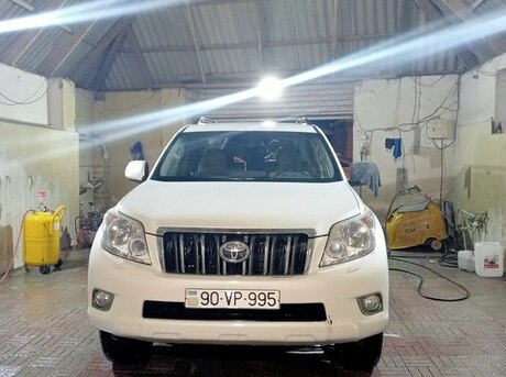 Toyota Land Cruiser Prado 2013