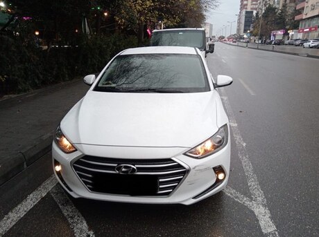 Hyundai Avante 2015