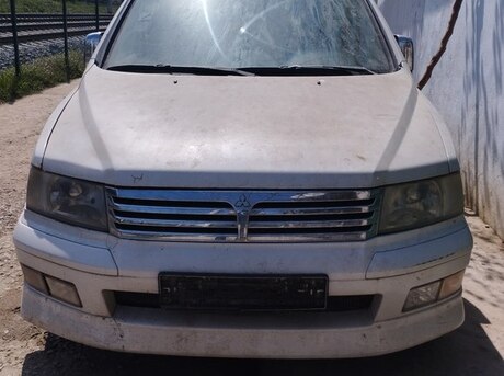 Mitsubishi  2000