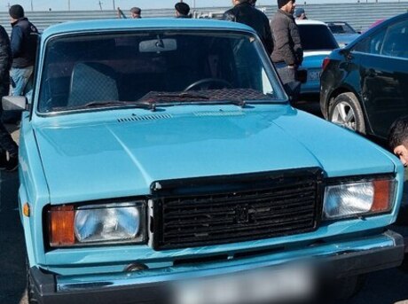 LADA (VAZ) 2107 2005