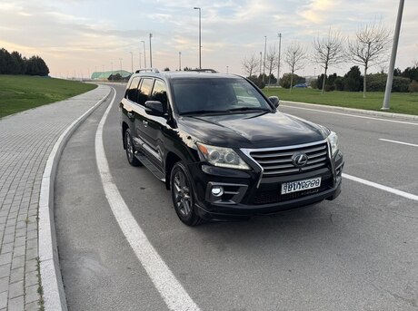 Lexus LX 570 2014