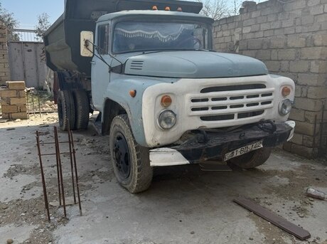 ZIL 130