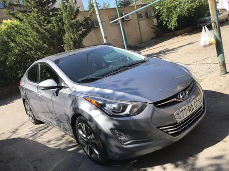 Hyundai Elantra 2015