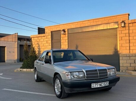 Mercedes 190 1990