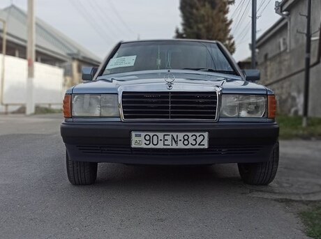 Mercedes 190 1990