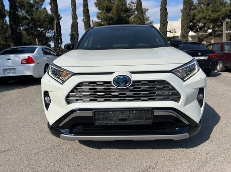 Toyota RAV4 2021
