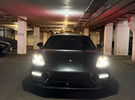 Porsche Panamera Turbo 2017