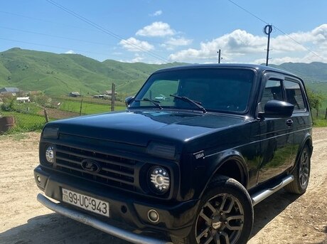 LADA (VAZ) Niva 2003