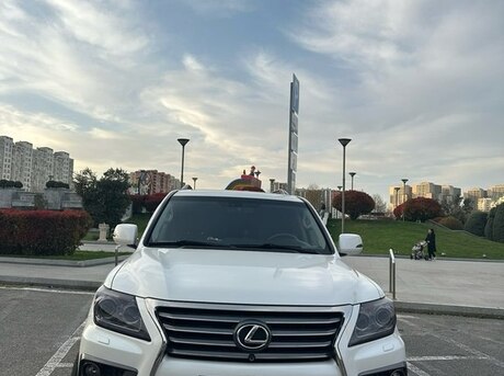 Lexus LX 570 2013
