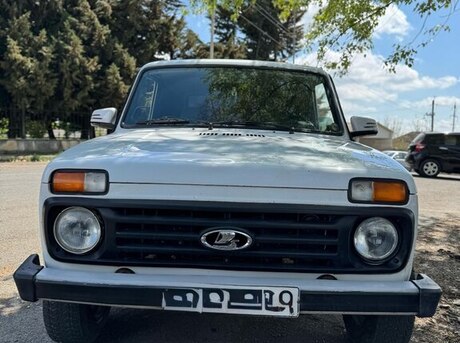 LADA (VAZ) Niva 2008