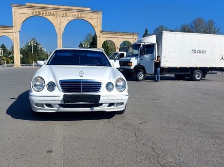 Mercedes E 270 2000