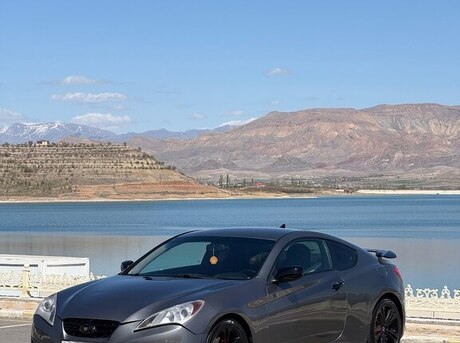 Hyundai Genesis Coupe 2011