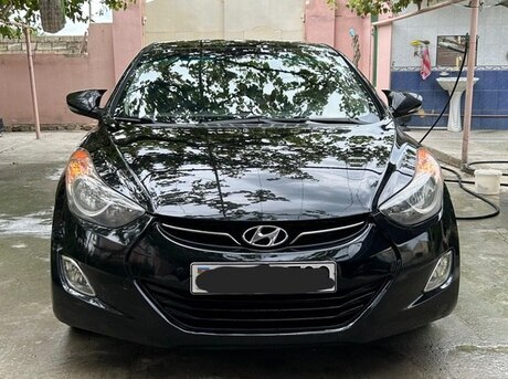 Hyundai Elantra 2011