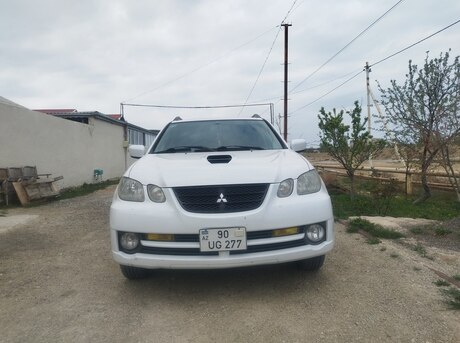 Mitsubishi Airtrek 2003