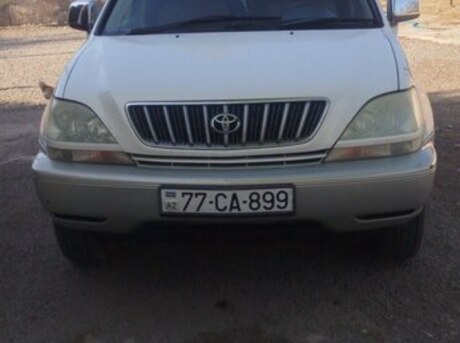 Toyota Harrier 2000