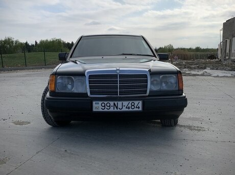 Mercedes E 230 1990