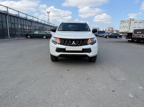 Mitsubishi L200 2016