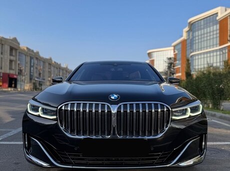 BMW 740 2019