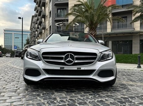 Mercedes C 300 4MATIC 2016