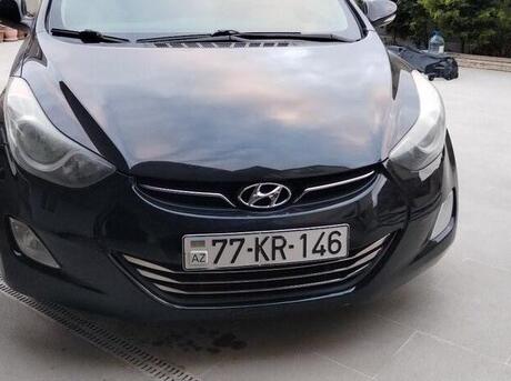 Hyundai Elantra 2012