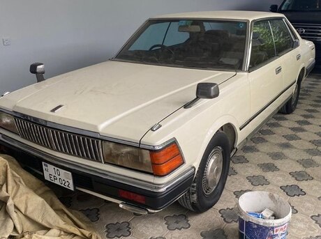 Nissan  1981