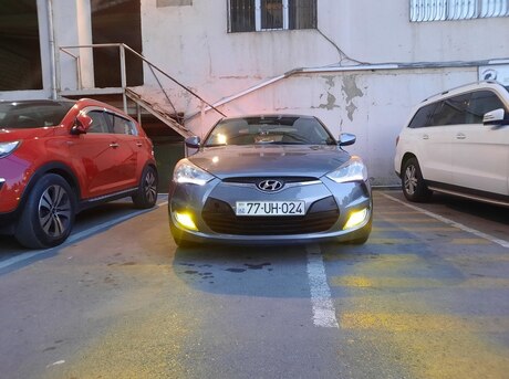 Hyundai Veloster 2012