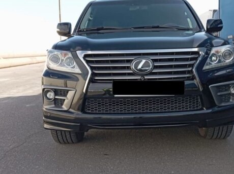 Lexus LX 570 2013