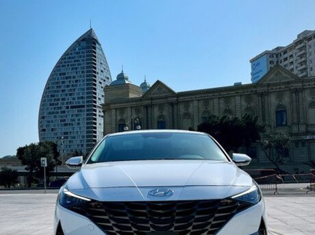 Hyundai Elantra 2023