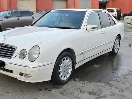 Mercedes E 240 2001