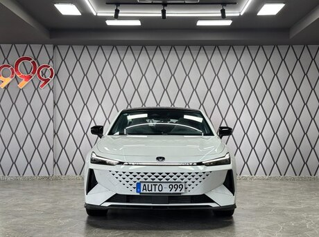 Changan Uni-V iDD