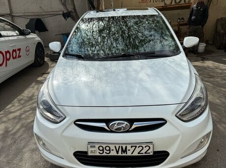 Hyundai Accent 2013