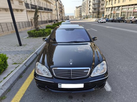 Mercedes S 320