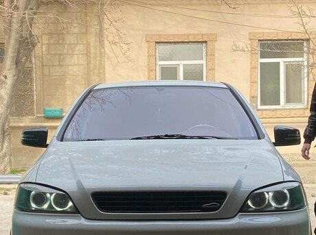 Opel Astra 2006