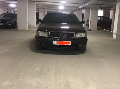 Audi  1992