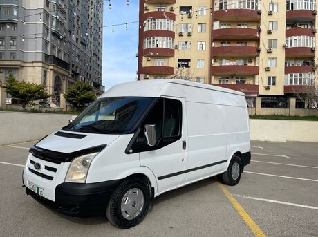 Ford Transit 2010