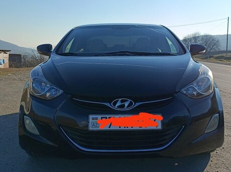 Hyundai Elantra 2011