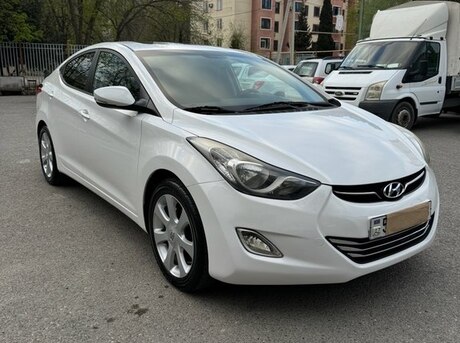 Hyundai Elantra 2011