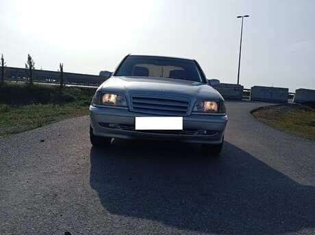 Mercedes C 220 d 2000