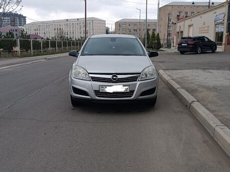 Opel Astra 2008