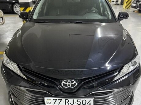 Toyota Camry 2019
