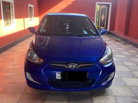 Hyundai Accent 2012