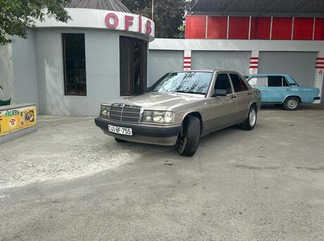 Mercedes 190 1990