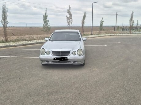 Mercedes E 220 d 2001
