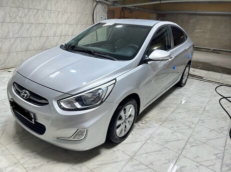 Hyundai Accent 2015